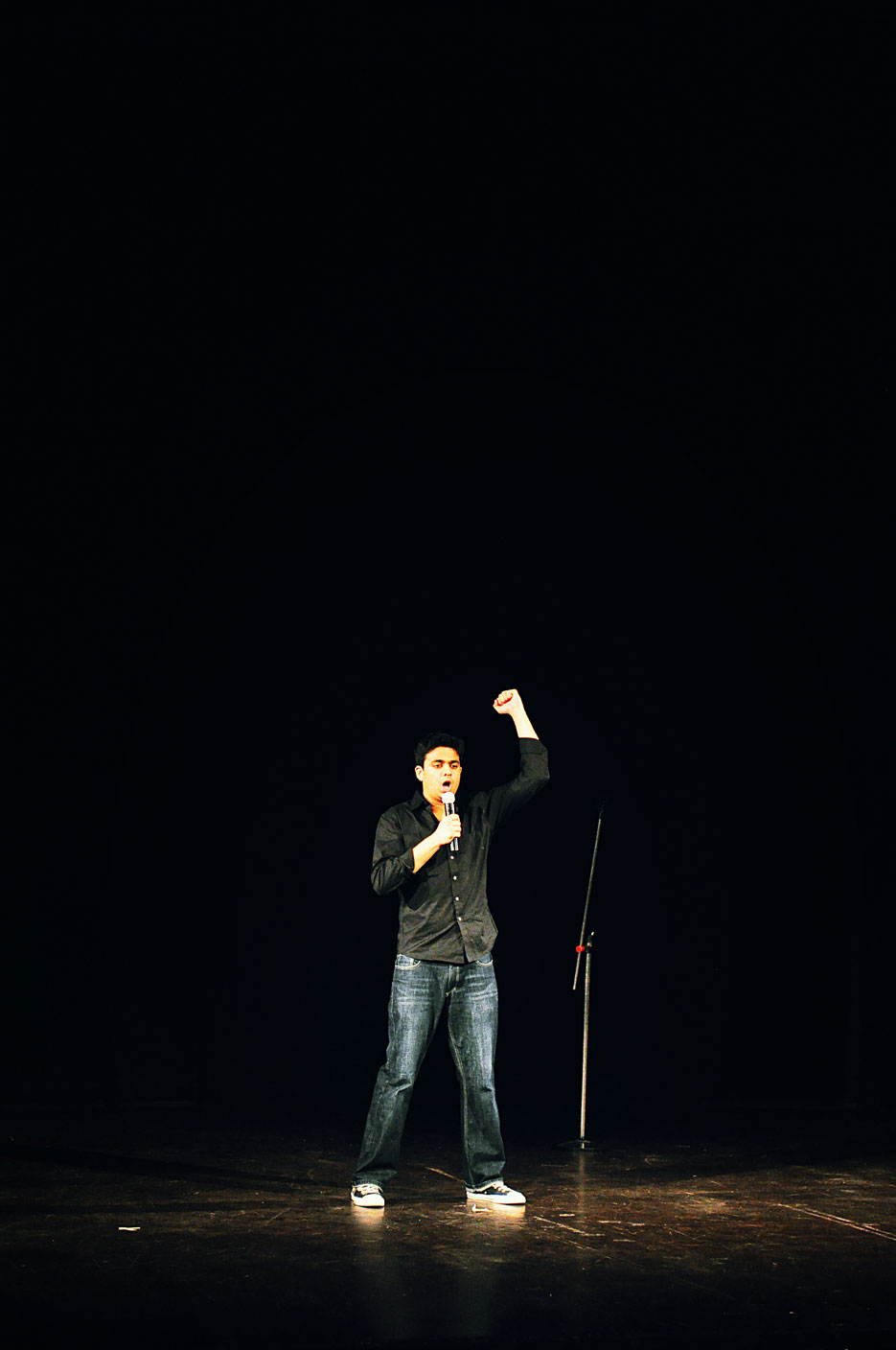 Indian Stand Up Comedy Night, Indian Habitat Center, photographed by professional Indian photographer Naina