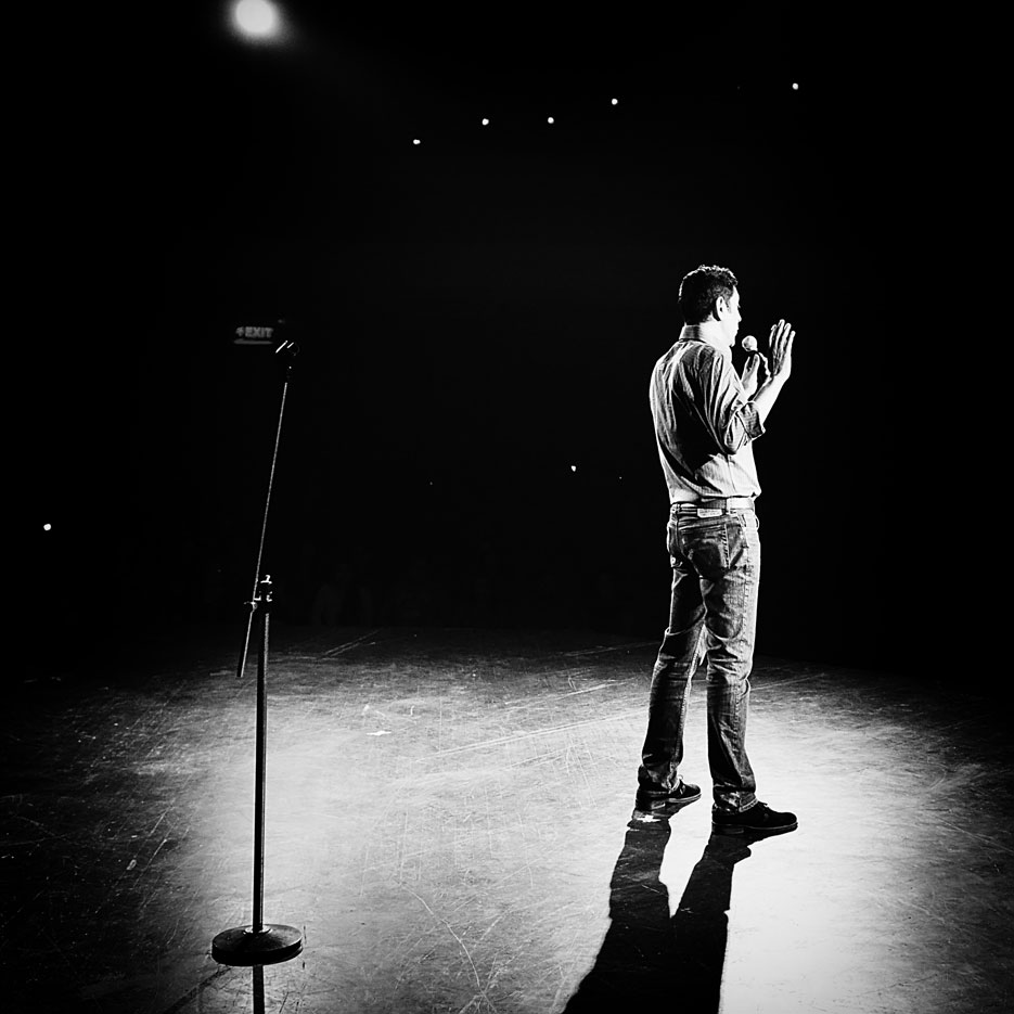 Indian Stand Up Comedy Night, Indian Habitat Center, photographed by professional Indian photographer Naina