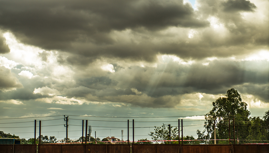 Bangalore sky and my best friend's wedding. Photography by professional Indian lifestyle photographer Naina Redhu of Naina.co