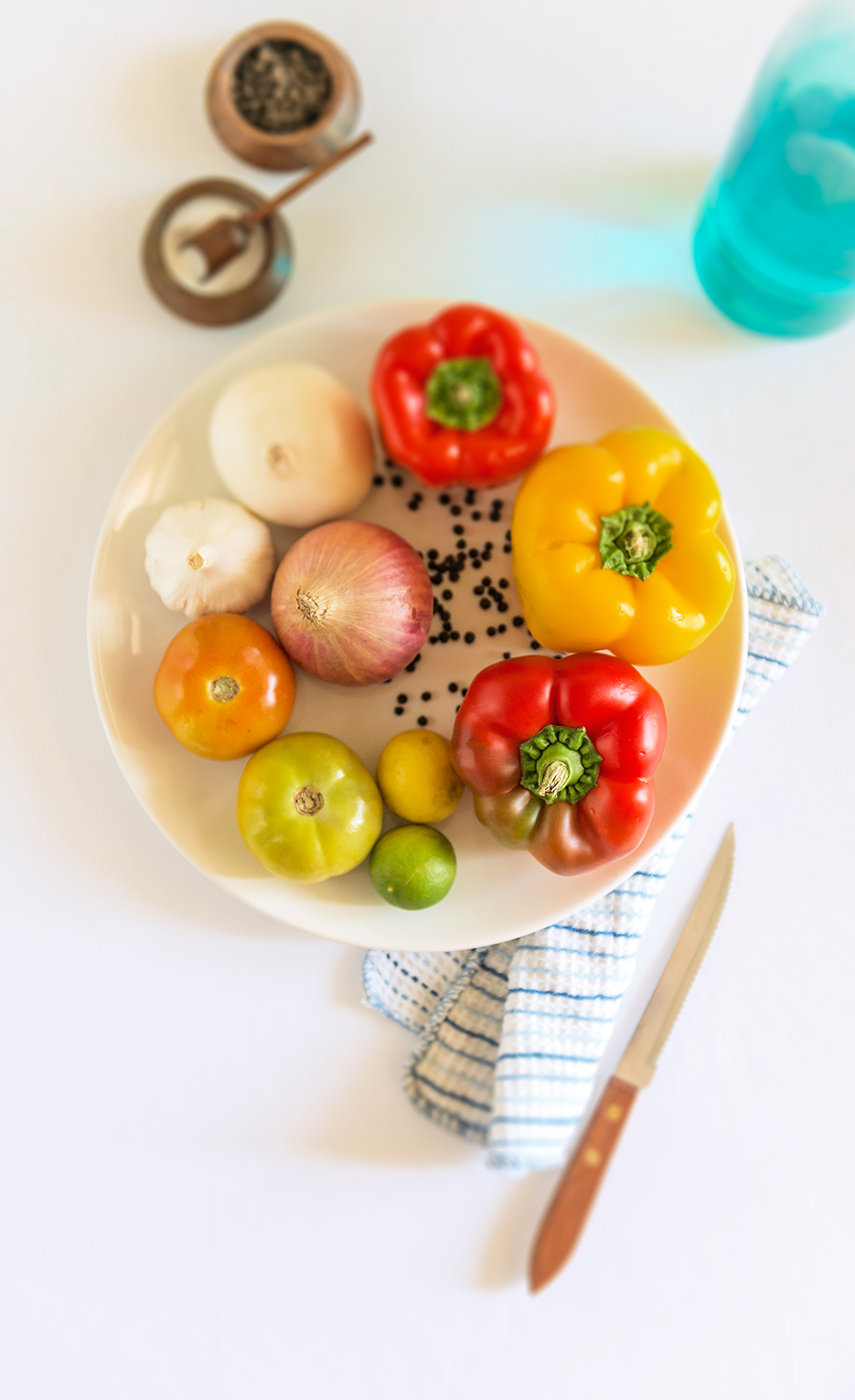 Bell Pepper, Tomato & Onion Salad. Food photography. Photography by professional Indian lifestyle photographer Naina Redhu of Naina.co