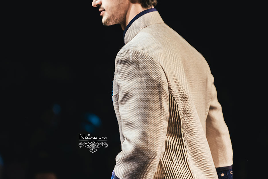 Wills Lifestyle India Fashion Week, Spring Summer 2013. Manish Malhotra by photographer Naina Redhu of Naina.co