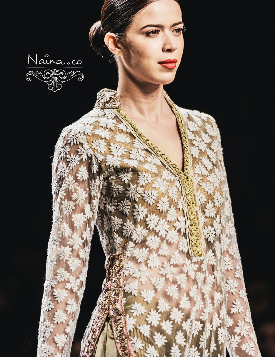 Wills Lifestyle India Fashion Week, Spring Summer 2013. Manish Malhotra by photographer Naina Redhu of Naina.co