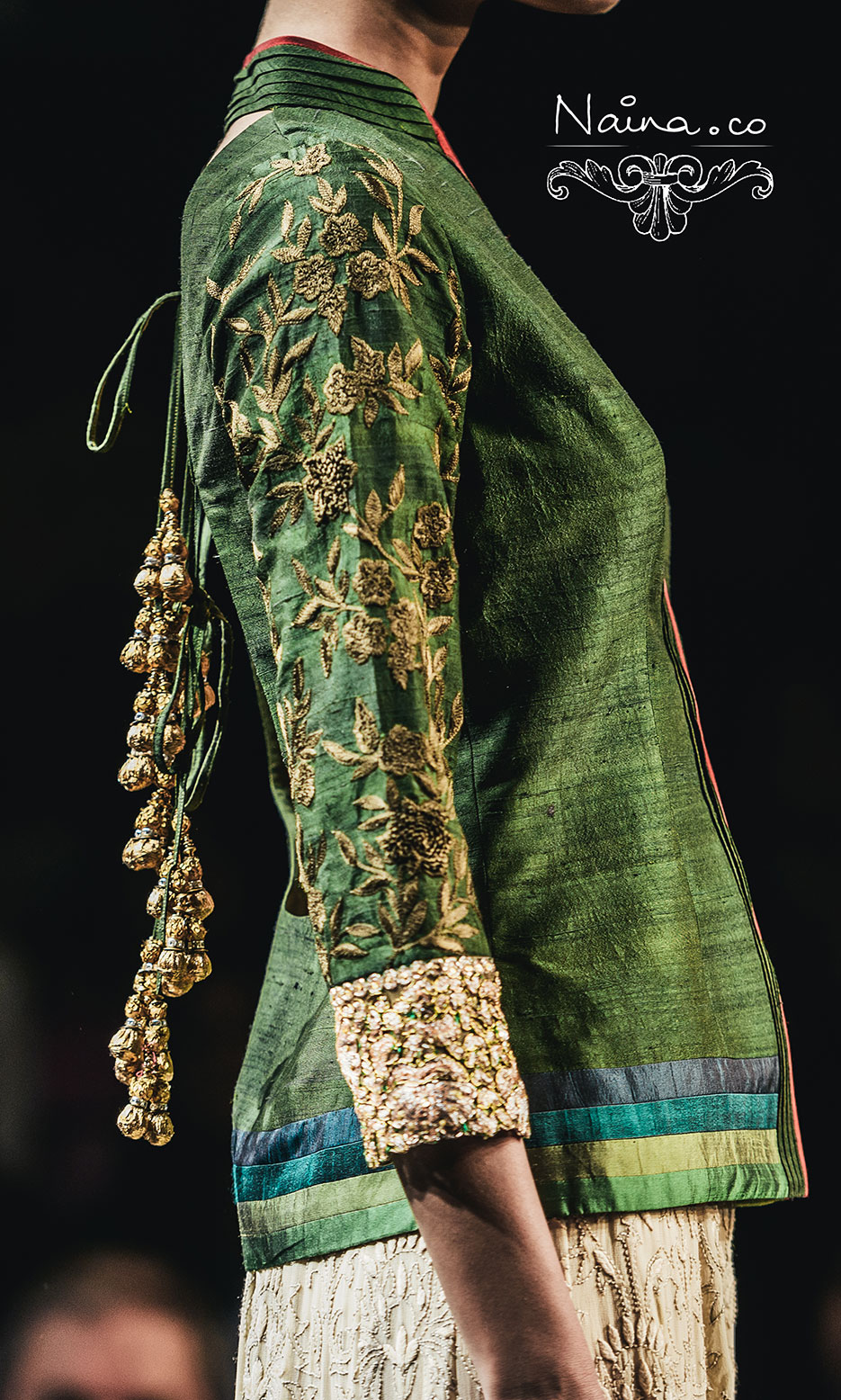 Wills Lifestyle India Fashion Week, Spring Summer 2013. Manish Malhotra by photographer Naina Redhu of Naina.co