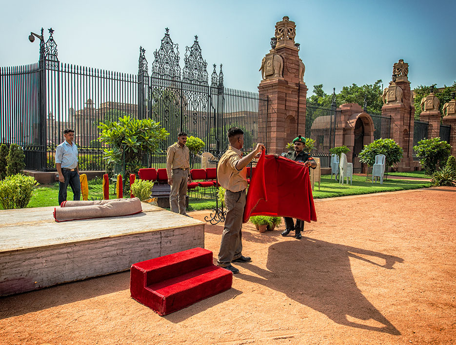 Rashtrapati Bhavan : Presidential House, New Delhi, India. Guard change ceremony. Architecture & Portraiture photography by professional Indian lifestyle photographer Naina Redhu of Naina.co