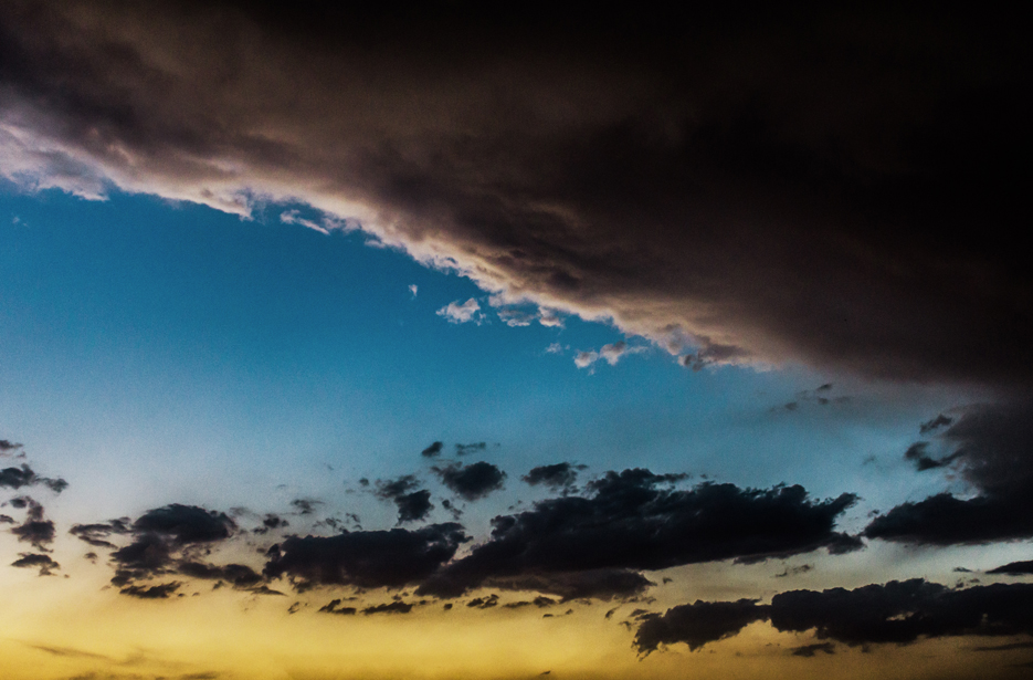 Storm clouds, sunset and rain. Photography by professional Indian lifestyle photographer Naina Redhu of Naina.co