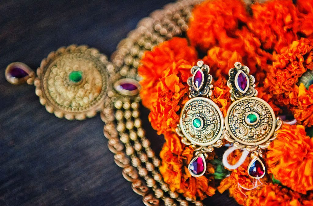 Indian wedding photographer : photography by Naina and Knottytales | Anuradha & Vaibhav : Engagement Ceremony