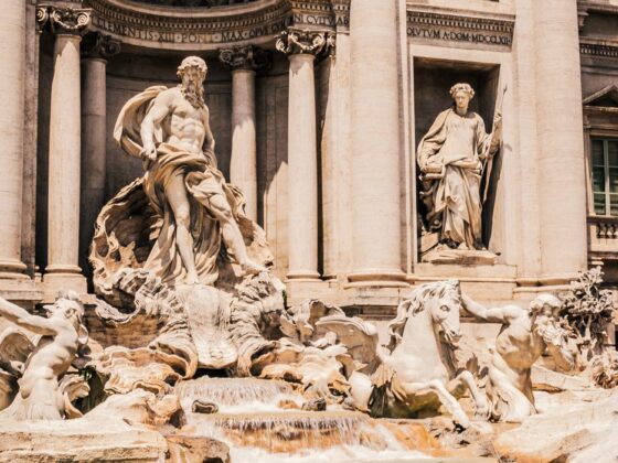 Trevi-Fountain-Rome-Italy-Fendi-Restoration-Lifestyle-Luxury-Photographer-Blogger-Naina.co-Travel-Photography-3