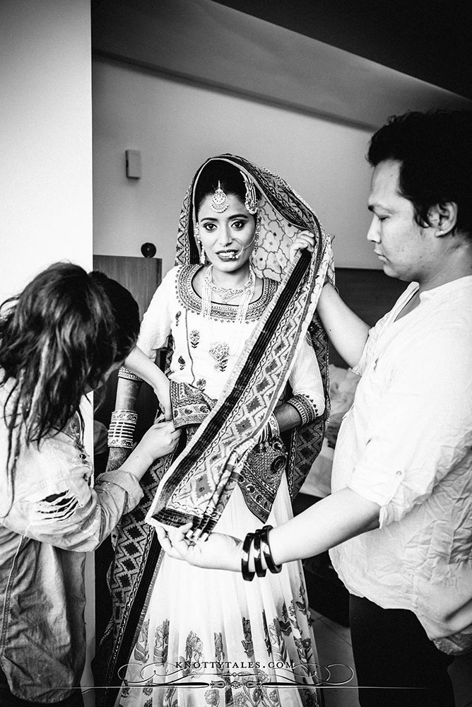 Jeevan Saify Wedding Photography Bride Getting Ready Make up Lehenga Knottytales Naina.co Lifestyle Luxury