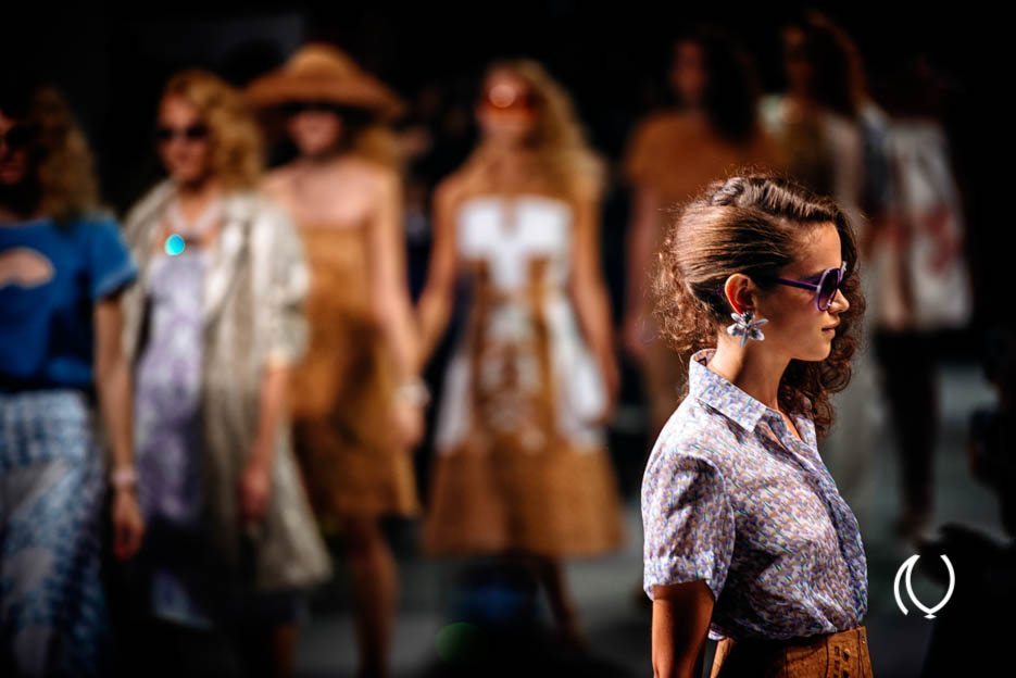 EyesForLondon-Luxury-Naina.co-Raconteuse-Visuelle-Visual-StoryTeller-Photographer-London-Fashion-Week-Holly-Fulton-Catwalk-Sept-2013