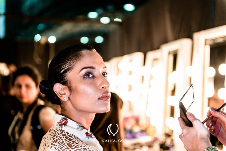 Wendell-Rodricks-Backstage-Fiama-WIFWSS14-India-Fashion-Week-Naina.co-La-Raconteuse-Visuelle-Visual-Storyteller-Photographer