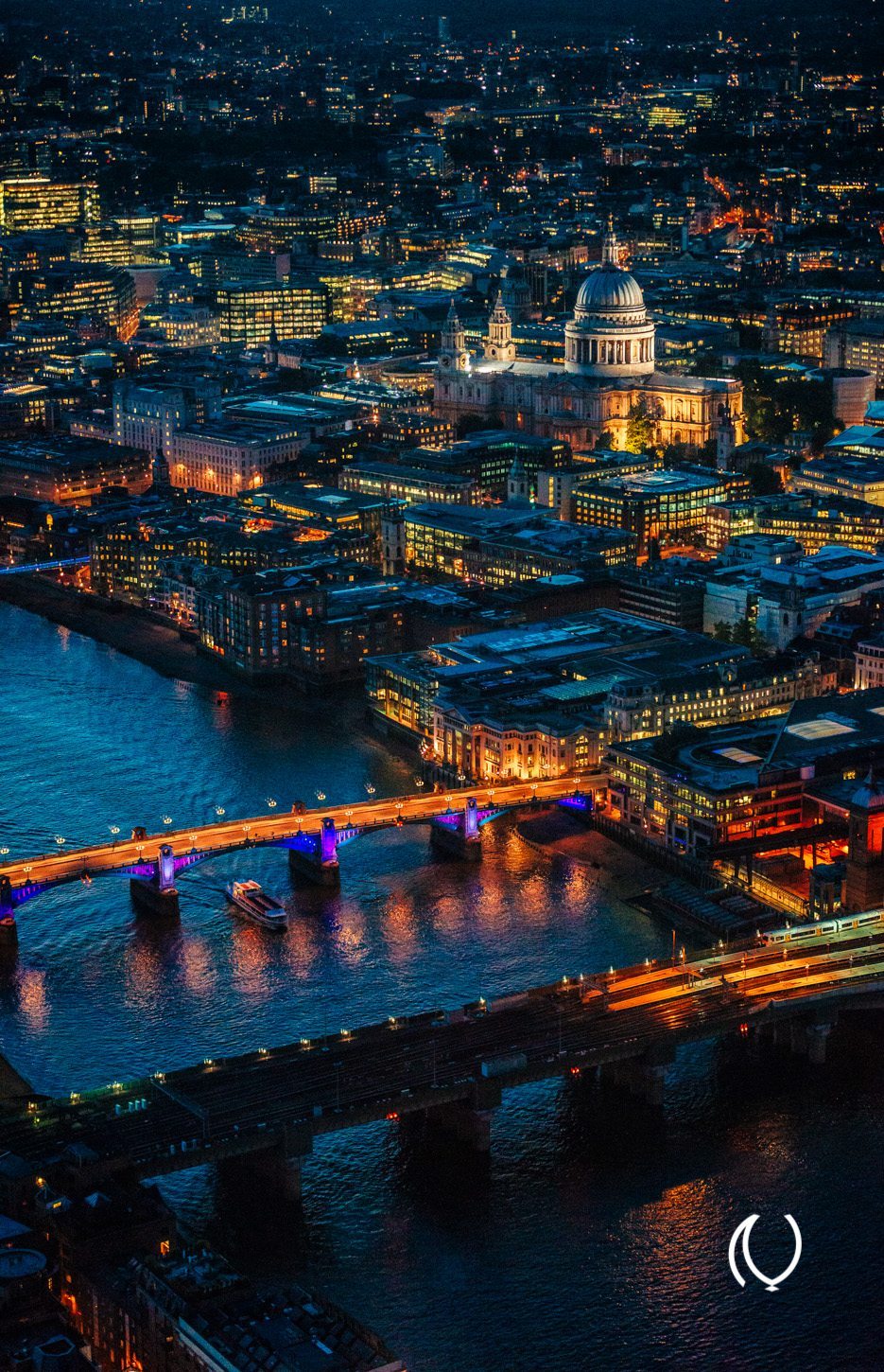 EyesForLondon-View-From-The-Shard-La-Raconteuse-Visuelle-Luxury-Naina.co-Photographer-Color-Travel