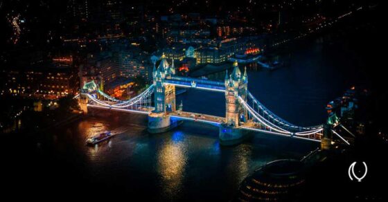 EyesForLondon-View-From-The-Shard-La-Raconteuse-Visuelle-Luxury-Naina.co-Photographer-Color-Travel