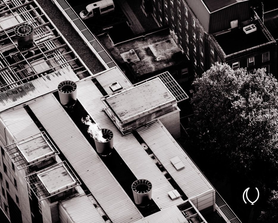 EyesForLondon-View-From-The-Shard-La-Raconteuse-Visuelle-Naina.co-Photographer-Black-White-Travel