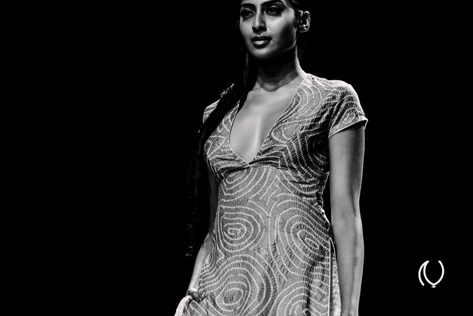 WIFWSS14-Naina.co-Rahul-Mishra-Wills-Lifestyle-India-Fashion-Week-Spring-Summer-2014-Raconteuse