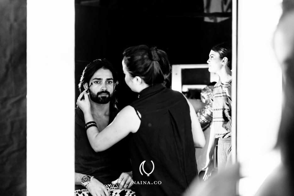 Wendell-Rodricks-Backstage-Fiama-WIFWSS14-India-Fashion-Week-Naina.co-La-Raconteuse-Visuelle-Visual-Storyteller-Photographer