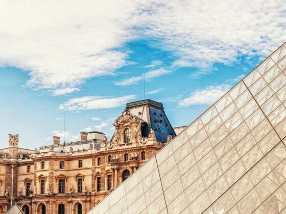 Naina.co-Louvre-Museum-Paris-France-EyesForParis-Raconteuse-Storyteller-Photographer-Blogger-Luxury-Lifestyle