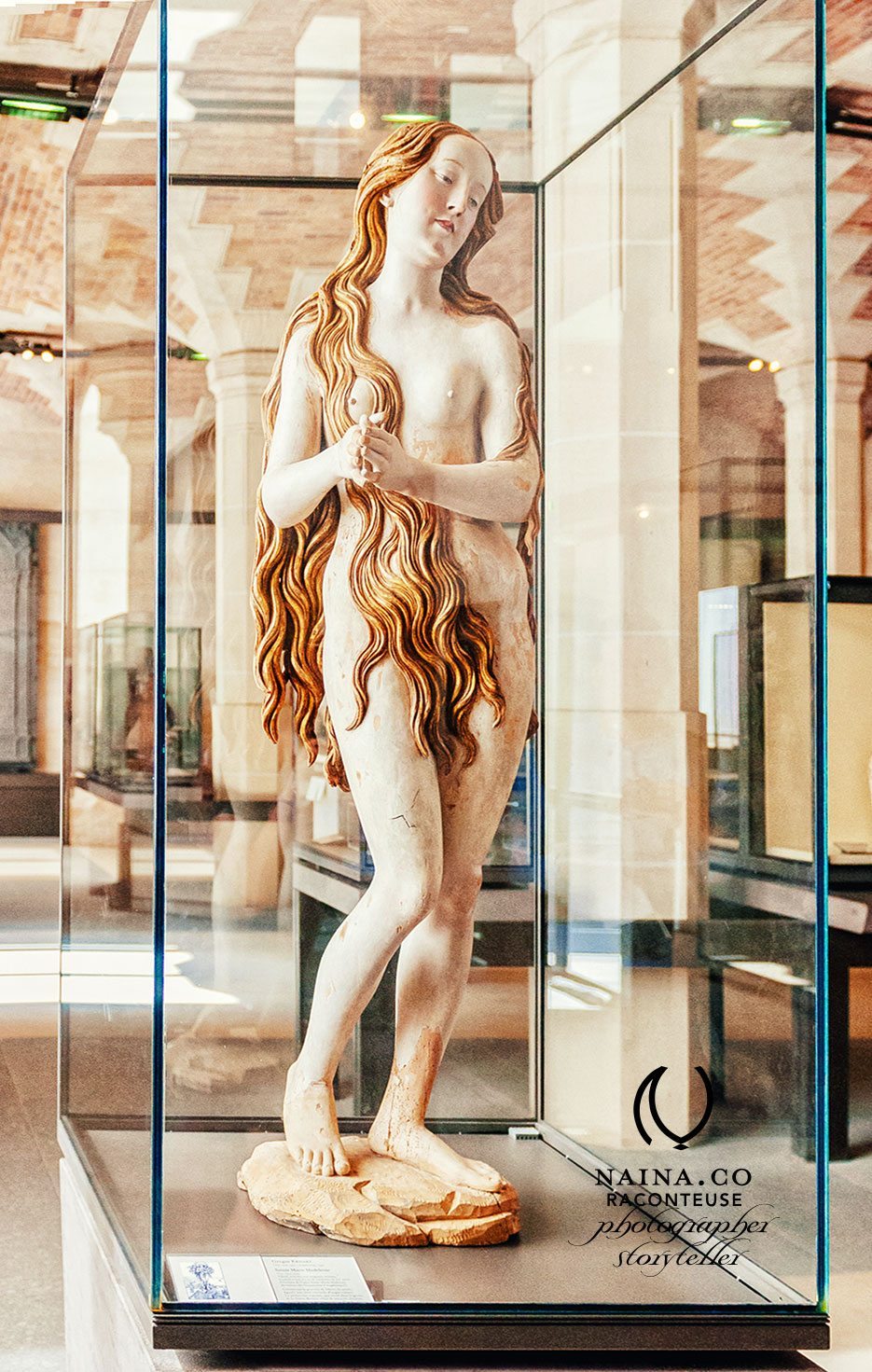 Naina.co-Louvre-Museum-Paris-France-EyesForParis-Raconteuse-Storyteller-Photographer-Blogger-Luxury-Lifestyle