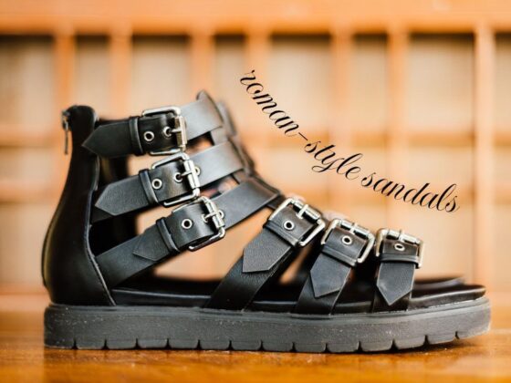 Naina.co-Photographer-Raconteuse-Storyteller-Luxury-Lifestyle-Forever21-Gladiators-Sandals-Shoes-Footwear