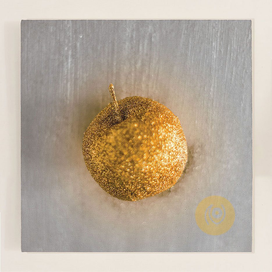 NainaCo-Luxury-Lifestyle-Photographer-Storyteller-Store-Canvas-Prints-Apple-Abstract-Gold-Golden-Square-01