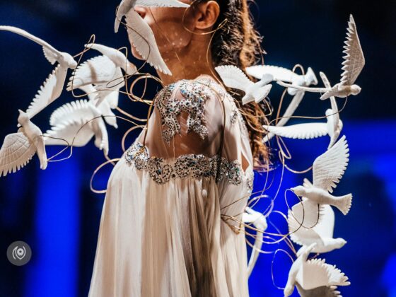 #SwarovskiCrystals Suneet Varma Grand Finale, BMW India Bridal Fashion Week, #BMWIBFW, Naina.co Luxury & Lifestyle, Photographer Storyteller, Blogger #SwarovskiCouture