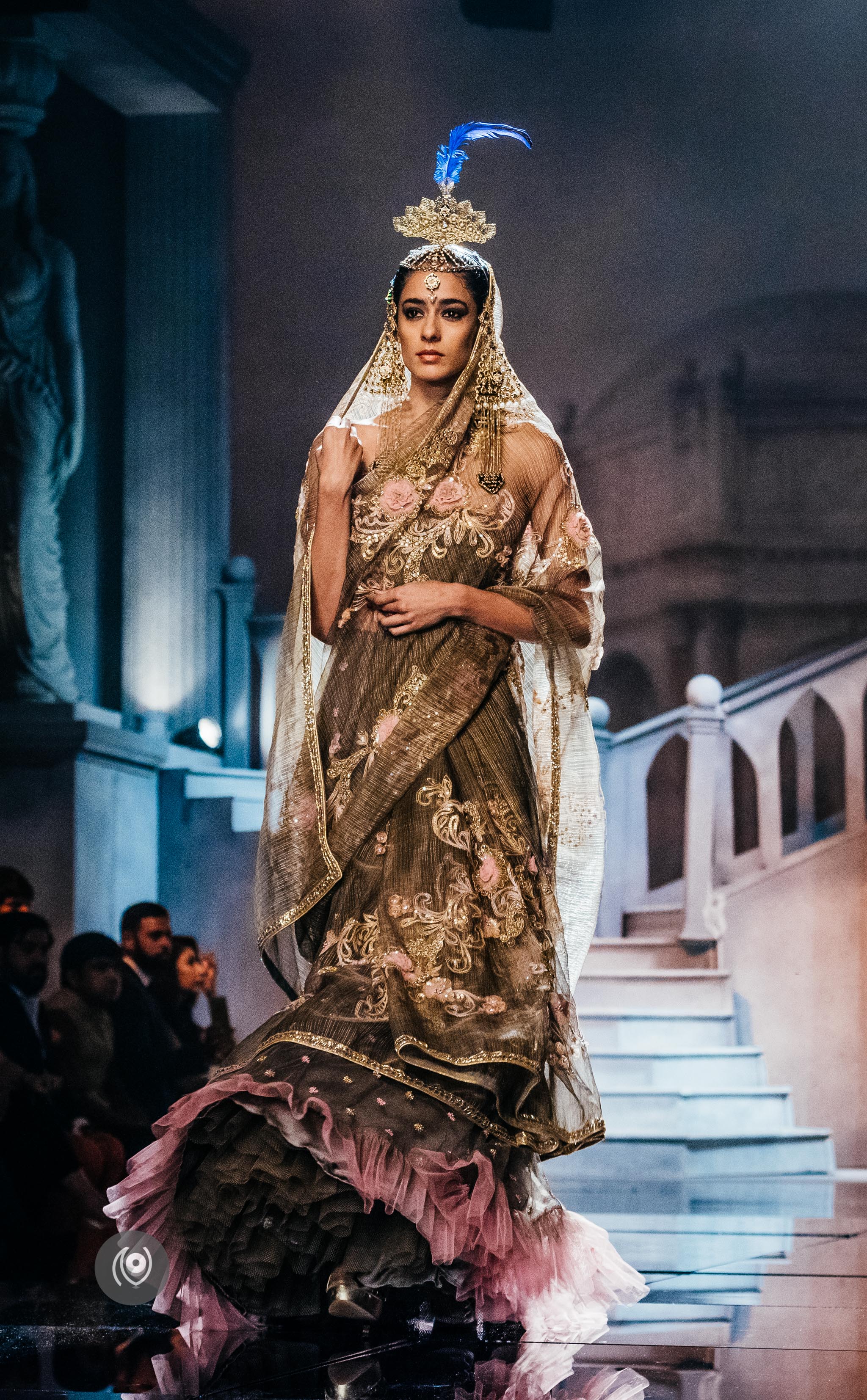#SwarovskiCrystals Suneet Varma Grand Finale, BMW India Bridal Fashion Week, #BMWIBFW, Naina.co Luxury & Lifestyle, Photographer Storyteller, Blogger #SwarovskiCouture