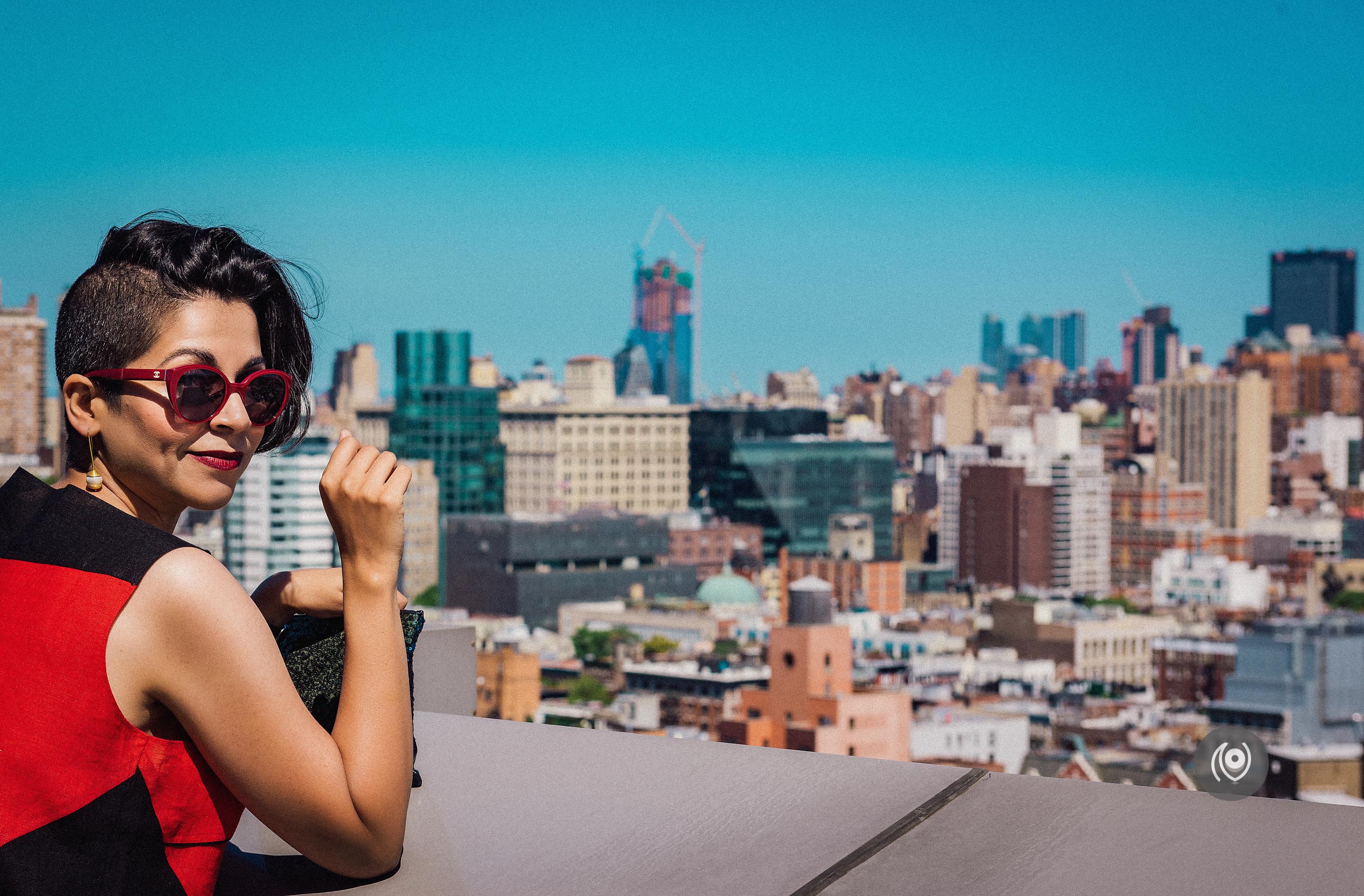 Classic New York Sun Deck #CoverUp 51 #EyesForNewYork #REDHUxNYC #REDHUxAIRBNB Naina.co Luxury & Lifestyle, Photographer Storyteller, Blogger