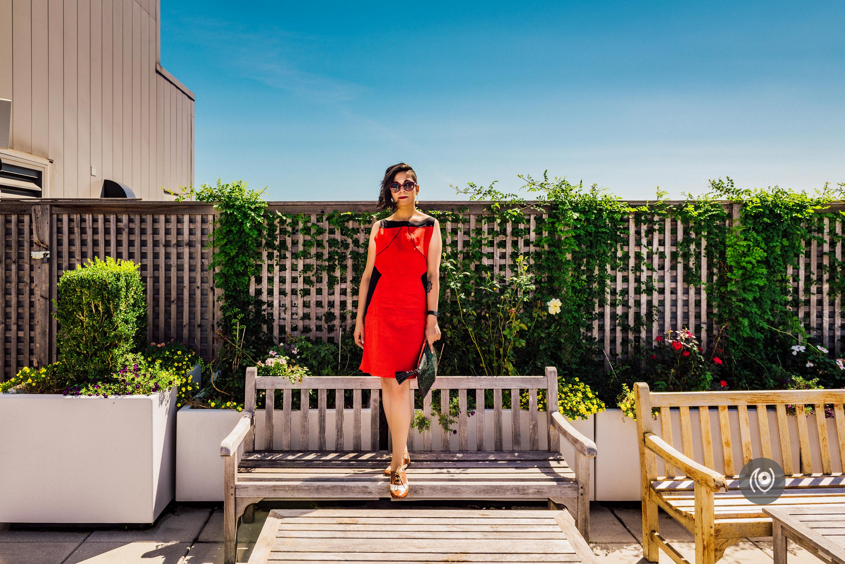 Classic New York Sun Deck #CoverUp 51 #EyesForNewYork #REDHUxNYC #REDHUxAIRBNB Naina.co Luxury & Lifestyle, Photographer Storyteller, Blogger