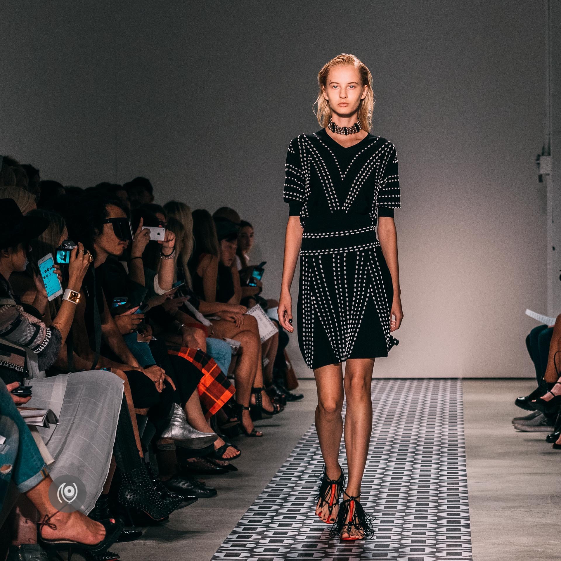 Ohne Titel SS16, New York Fashion Week, #EyesForNewYork #REDHUxNYC Naina.co Luxury & Lifestyle, Photographer Storyteller, Blogger