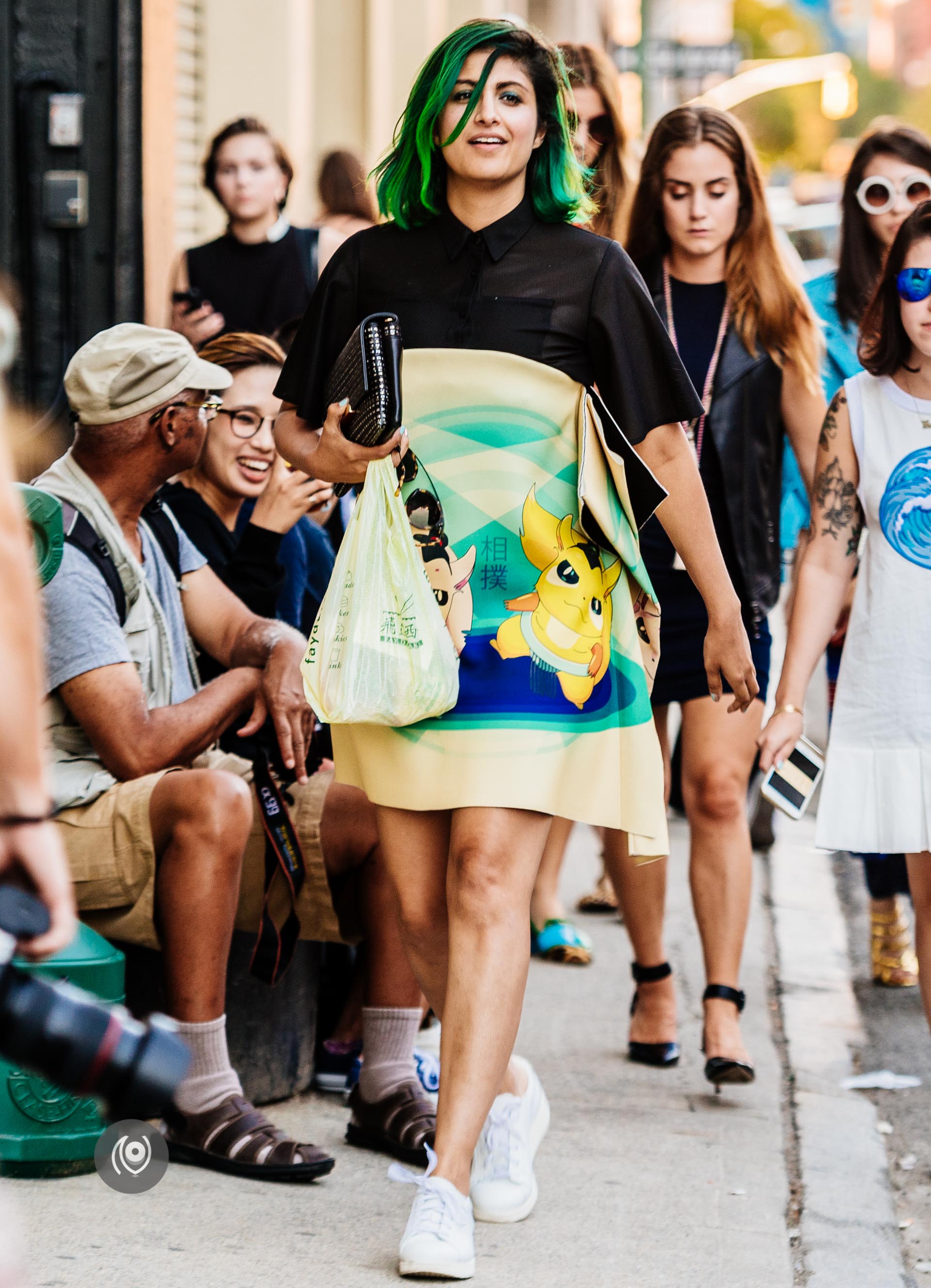 #NYFW New York Fashion Week Spring Summer 2016 #EyesForStreetStyle #EyesForNewYork #REDHUxNYC Naina.co Luxury & Lifestyle, Photographer Storyteller, Blogger