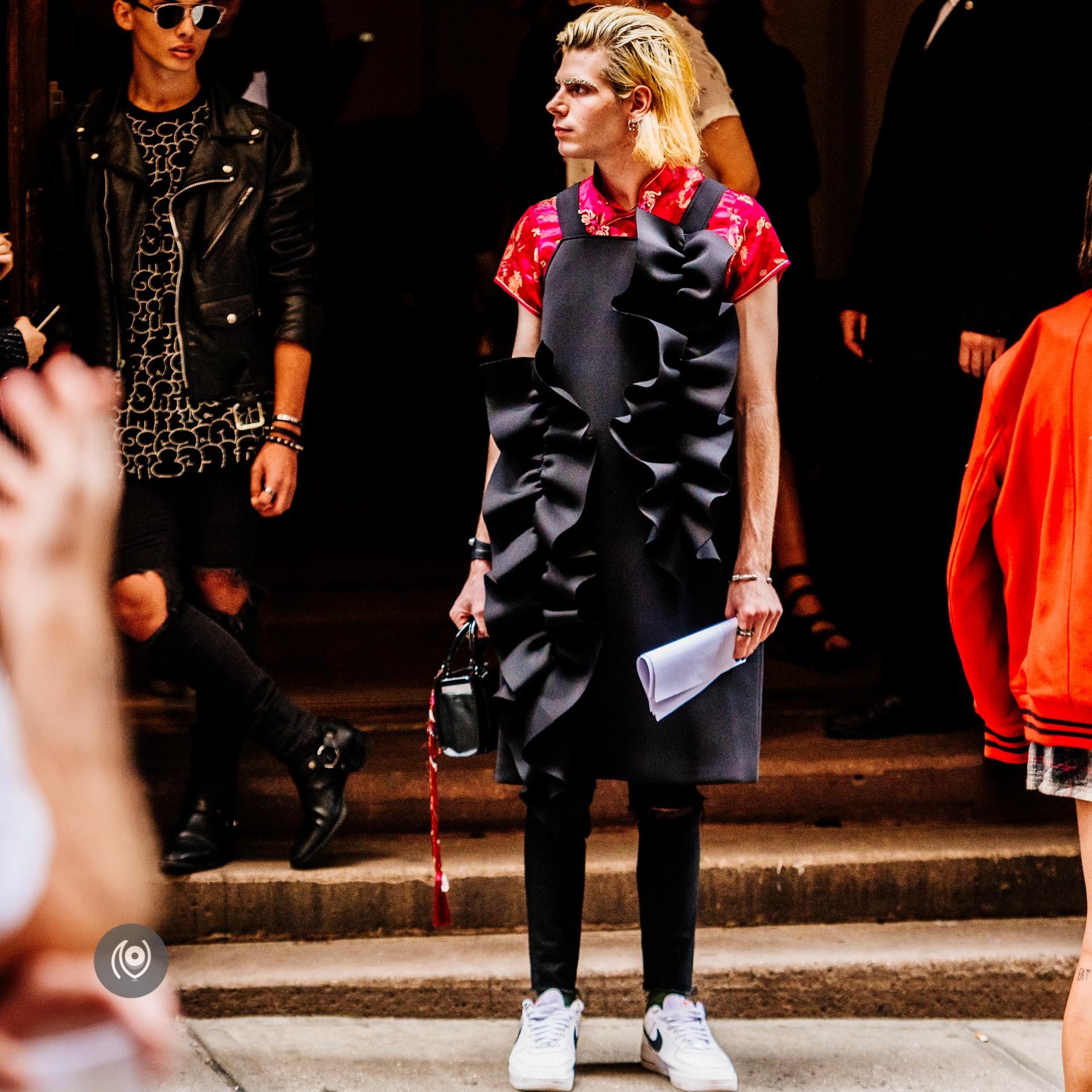 #NYFW New York Fashion Week Spring Summer 2016 #EyesForStreetStyle #EyesForNewYork #REDHUxNYC Naina.co Luxury & Lifestyle, Photographer Storyteller, Blogger