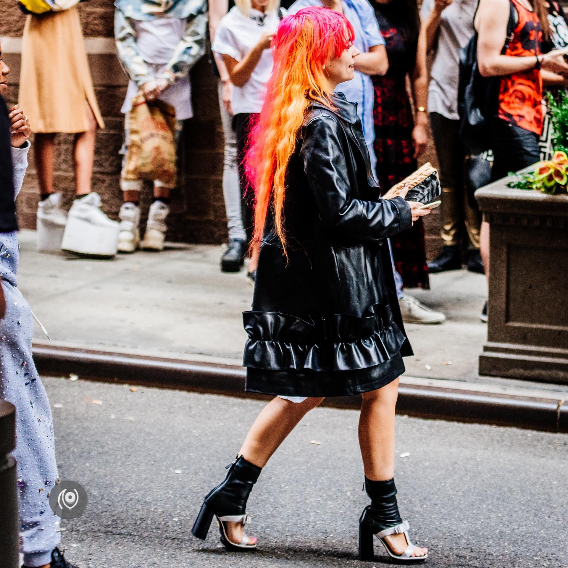 #NYFW New York Fashion Week Spring Summer 2016 #EyesForStreetStyle #EyesForNewYork #REDHUxNYC Naina.co Luxury & Lifestyle, Photographer Storyteller, Blogger