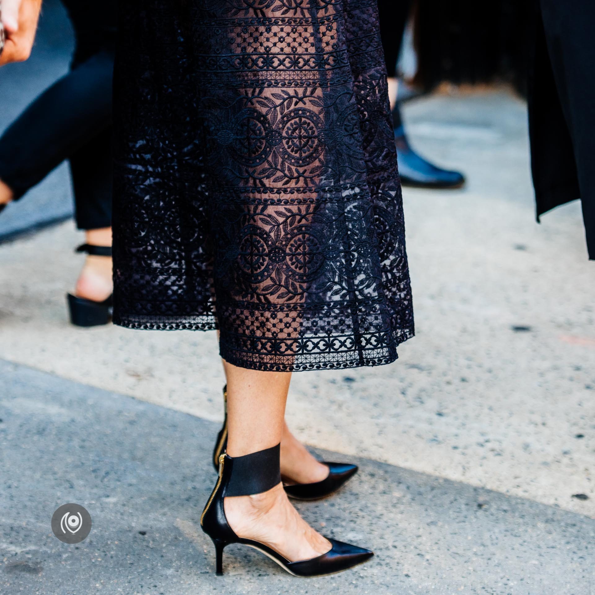 #NYFW New York Fashion Week Spring Summer 2016 #EyesForStreetStyle #EyesForNewYork #REDHUxNYC Naina.co Luxury & Lifestyle, Photographer Storyteller, Blogger