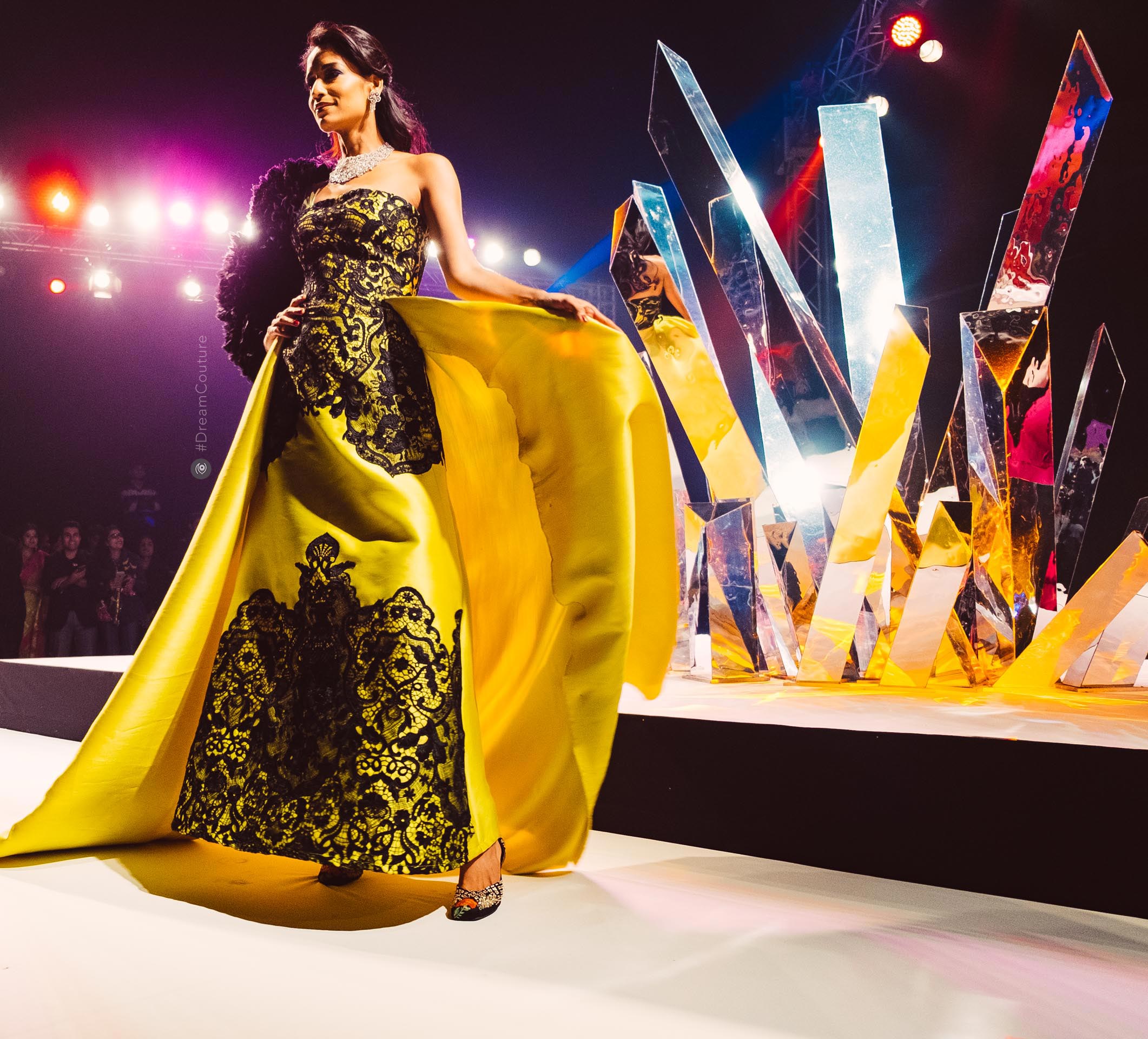 Naina.co-Luxury-Lifestyle-Photographer-Suneet-Verma-Dream-Couture