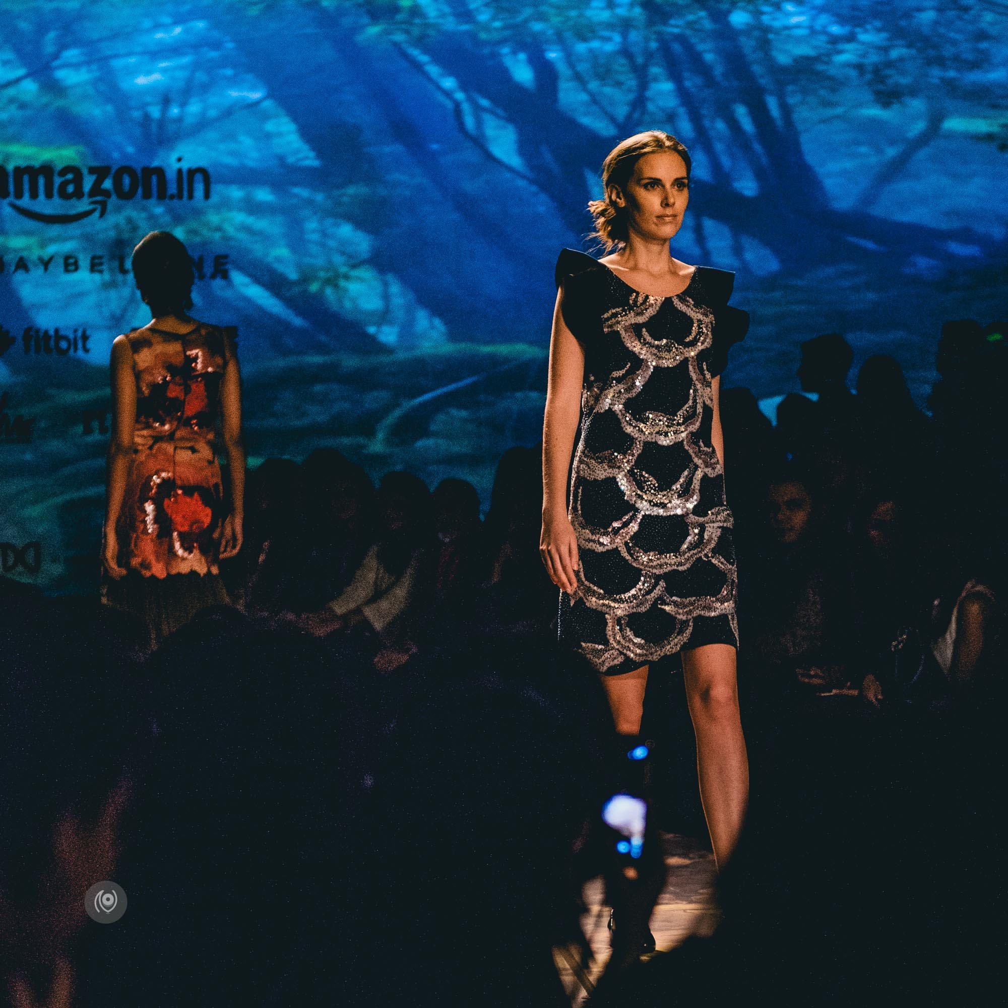 #CoverUp 65, #AIFWAW16, Amazon India Fashion Week Autumn Winter 2016, Varun Bahl, Hemant Nandita, Pushpak Vimaan, Crazy Palette, Naina.co, Naina Redhu, Luxury Photographer, Lifestyle Photographer, Luxury Blogger, Lifestyle Blogger, Experience Collector, Personal Style, #MadeInIndia, #CoverUp