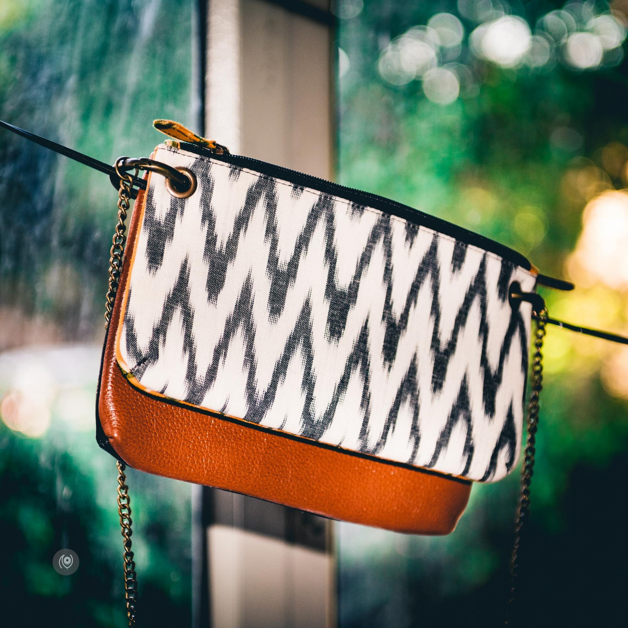 Ikat, Leather, MultiWay, Handbag, By Paulami Saha, Naina.co, Naina Redhu, Luxury Photographer, Lifestyle Photographer, Luxury Blogger, Lifestyle Blogger, Experience Collector, Personal Style, #MadeInIndia