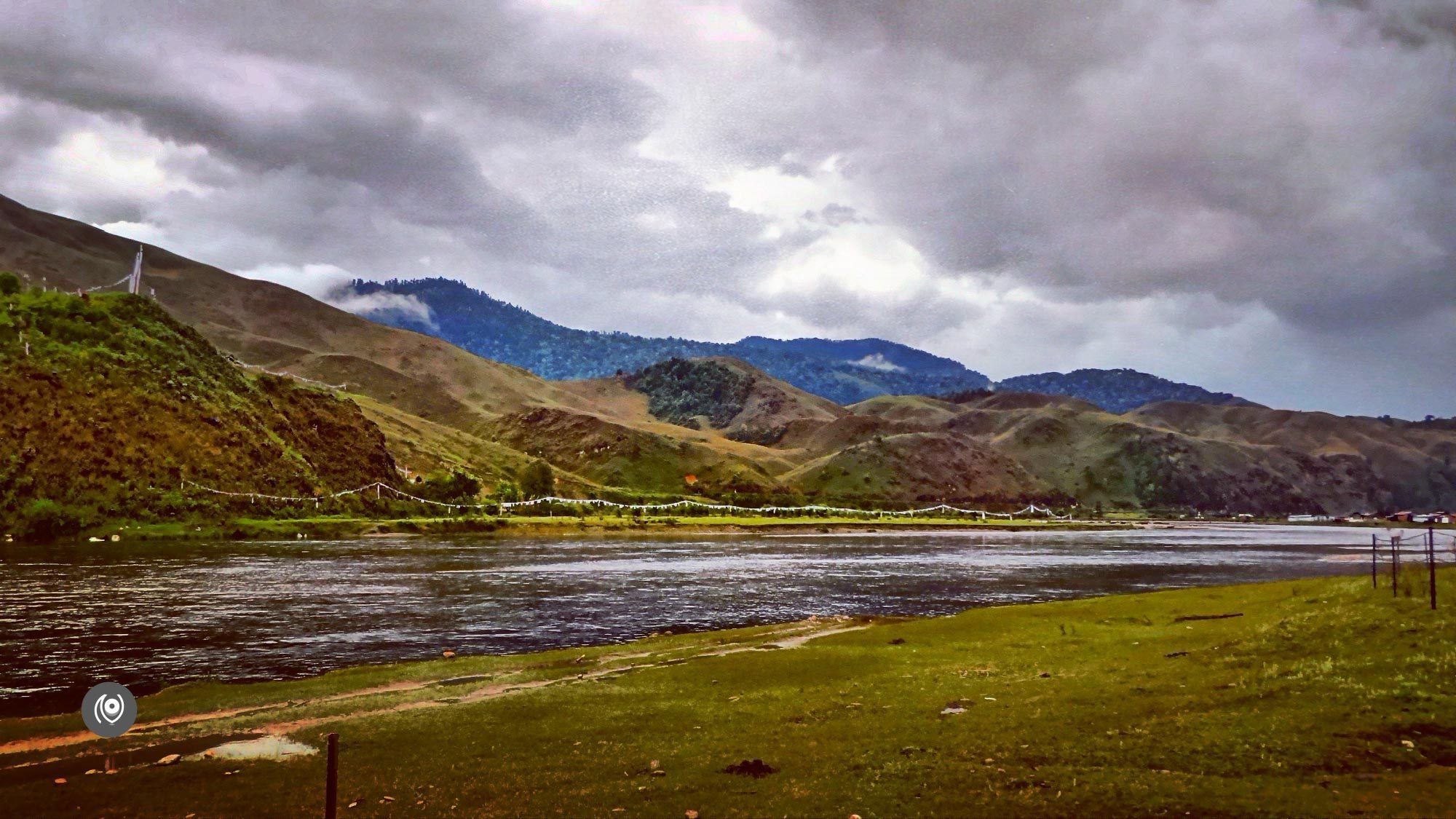 Timelapse Photography, Cloudy, Sunny, River, Yargap Chu, Stray Dogs, Tripod, Menchukha, Menchukha Valley, Menchuka, Mechuka, Arunachal Pradesh, Travel Photographer, Travel Blogger, Luxury Photographer, Luxury Blogger, EyesForDestinations, EyesForArunachal, #EyesForDestinations, #EyesForArunachal