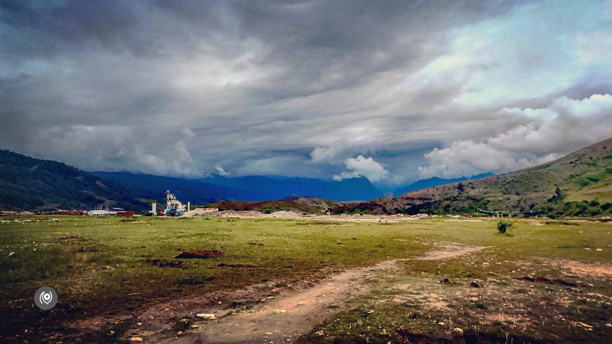 Timelapse Photography, Cloudy, Sunny, River, Yargap Chu, Stray Dogs, Tripod, Menchukha, Menchukha Valley, Menchuka, Mechuka, Arunachal Pradesh, Travel Photographer, Travel Blogger, Luxury Photographer, Luxury Blogger, EyesForDestinations, EyesForArunachal, #EyesForDestinations, #EyesForArunachal