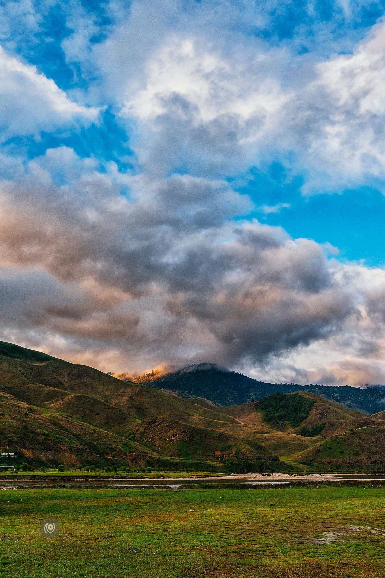 Landscape, #EyesForArunachal, Naina.co, Luxury Photographer, Lifestyle Photographer, Travel Photographer, Fashion Photographer, Naina Redhu, #EyesForDestinations, #EyesForIndia, Destination Photographer, India, Arunachal Pradesh, Experience Collector, Photo Story, Visual Experience Collector, Aalong, Aalo, Menchukha, Dorjeeling, Yorlung