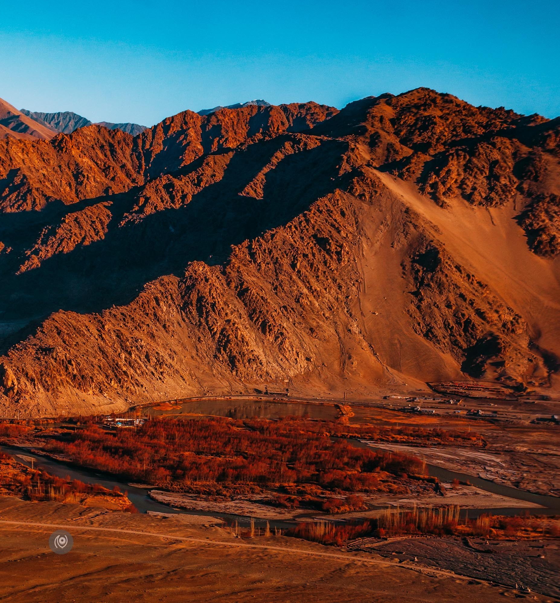 Naina.co, #Landscape, #EyesForDestinations, Ladakh, Leh, India, Travel, Professional Photographer, Photo Prints, #EyesforIndia, From The Air, Airplane, Aeroplane, Mountains, Mountain Ranges, Travel Photographer, Lifestyle Photographer, Luxury Photographer, Travel Blogger, Lifestyle Blogger, Luxury Blogger, Blogger