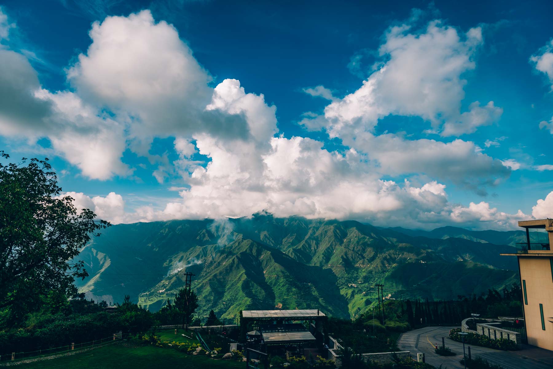 Naina Redhu, Naina.co, EyesForDestinations, EyesForDining, Mussoorie, JW Marriott, Marriott International, Walnut Grove, Resort, Spa, Cedar Spa, Teppanyaki, Teppan, Trout Grill, Bar, JW Cafe, Uttarakhand, Mussoorie, Tourism, Travel, India, EyesForIndia, Content Strategist, Content Strategy, Incredible India, Digital Strategy, Online Strategy, Content Queen, Marriott Mussoorie, Food, Restaurant, Massage, Content Queen, Lifestyle Photographer, Photography, Professional Photographer, Lifestyle Blogger, Lifestyle Content, Travel Blogger, Travel Photographer, Travel Content, Hospitality, Hotel