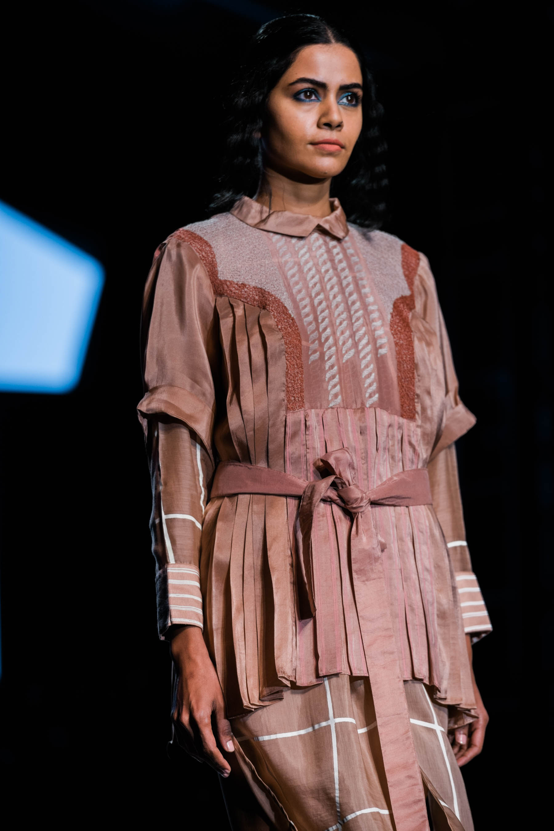Abhi Singh #LMIFWSS19 #FashionWeek #MadeInIndia – Naina.co
