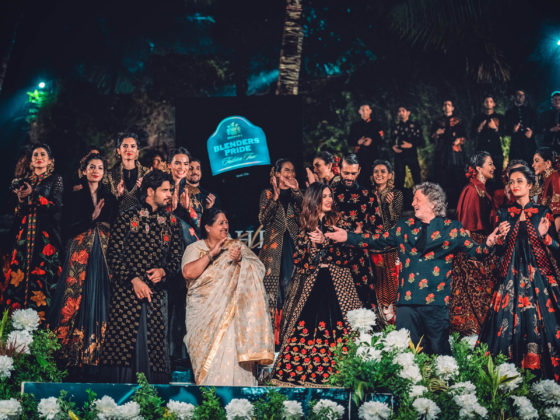 Naina.co, Blenders Pride Fashion Tour, Rohit Bal, Guldasta, Kashmir, Pernod Ricard, Naina Redhu, MadeInIndia, EyesForFashion, Blenders Pride, BPFT2018, BPFT, NAINAxBPFT, MyStyleMyPride, MyHeritageMyPride, Taj Lands End, Bandra Fort, Heritage Building, Bandra, Bombay, Mumbai, Diana Penty, Siddharth Malhotra, Preferred Professionals, Whiskey, Fashion Tour, Fashion Party, Shubha Mudgal, Indian Classical Music, Flowers, Diva Dhawan, Indian Models, Roses, Flower Motifs, Fashion Show, Gudda, Sealink