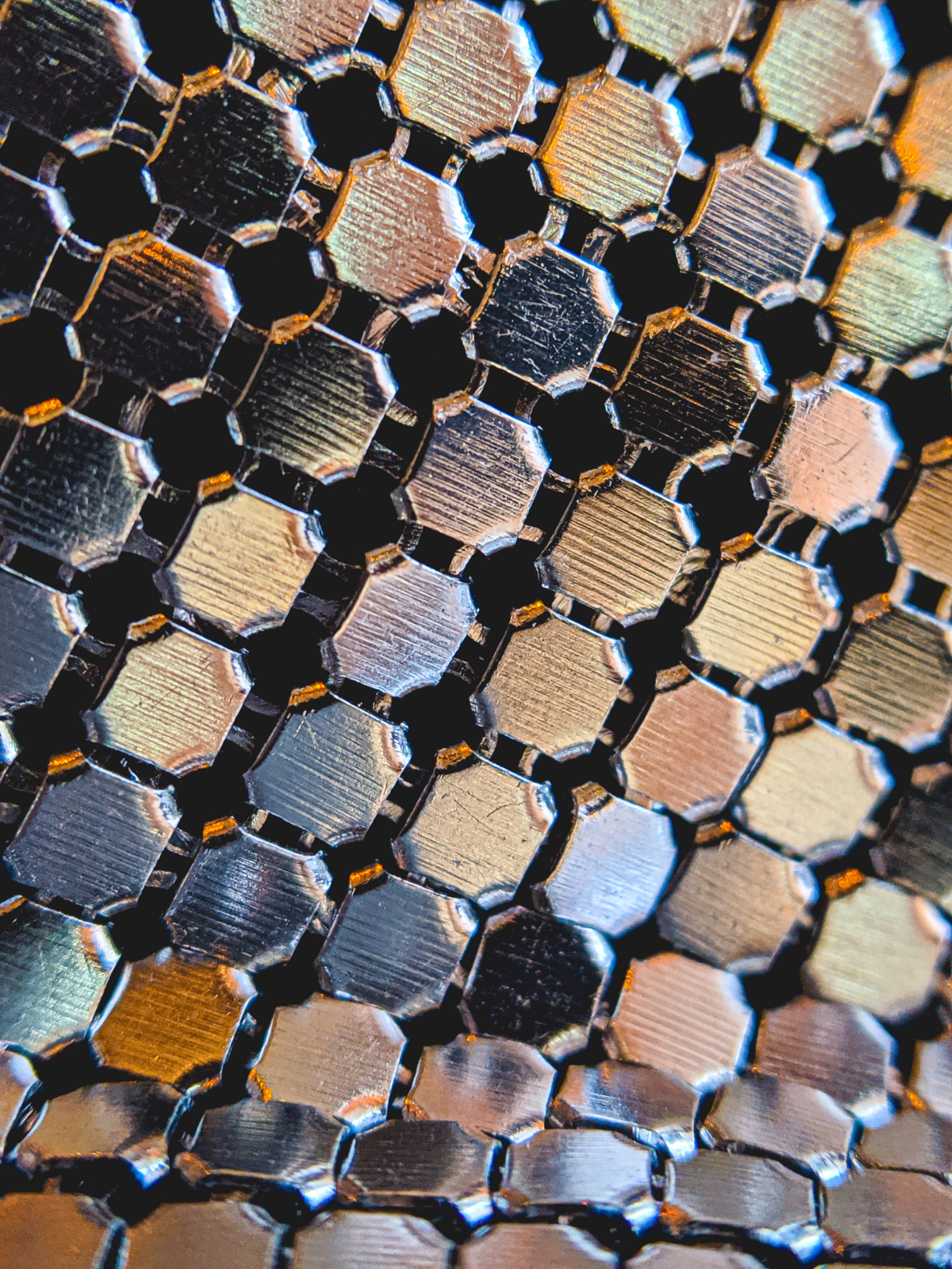 macro lens, pixel 3 xl macro lens, mobile phone macro lens, 20x macro, 20x zoom lens, mobile phone photography, smartphone photography, adonit, jot pro, adonit jot pro, stylus, touchscreen stylus, skyvik, glass, metal, macro photography, texture, detail, close-ups, naina redhu, naina.co, naina, lifestyle photographer, professional photographer india, luxury photographer, lifestyle blogger, luxury blogger, photography blog, professional blogger