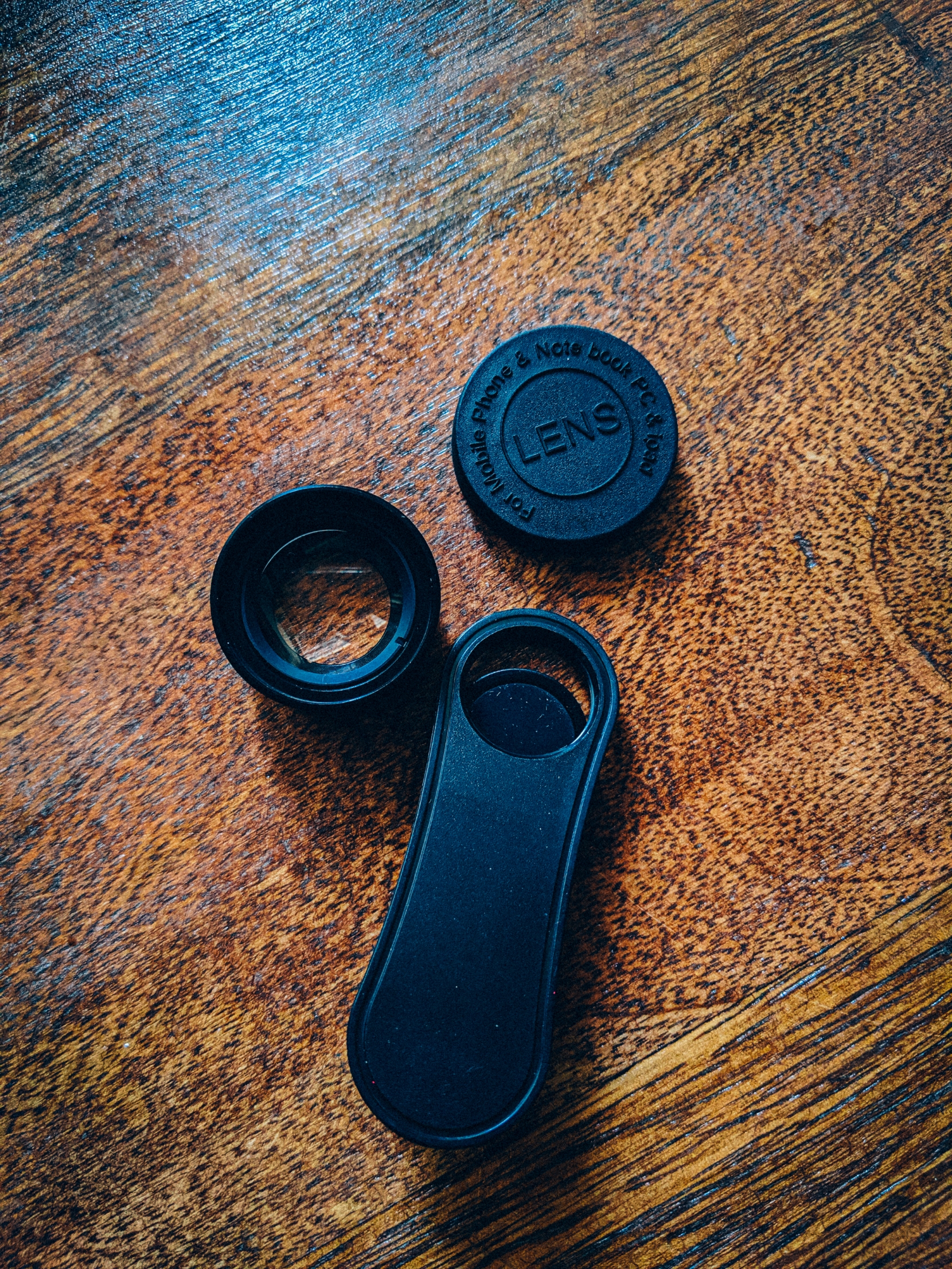 macro lens, pixel 3 xl macro lens, mobile phone macro lens, 20x macro, 20x zoom lens, mobile phone photography, smartphone photography, adonit, jot pro, adonit jot pro, stylus, touchscreen stylus, skyvik, glass, metal, macro photography, texture, detail, close-ups, naina redhu, naina.co, naina, lifestyle photographer, professional photographer india, luxury photographer, lifestyle blogger, luxury blogger, photography blog, professional blogger