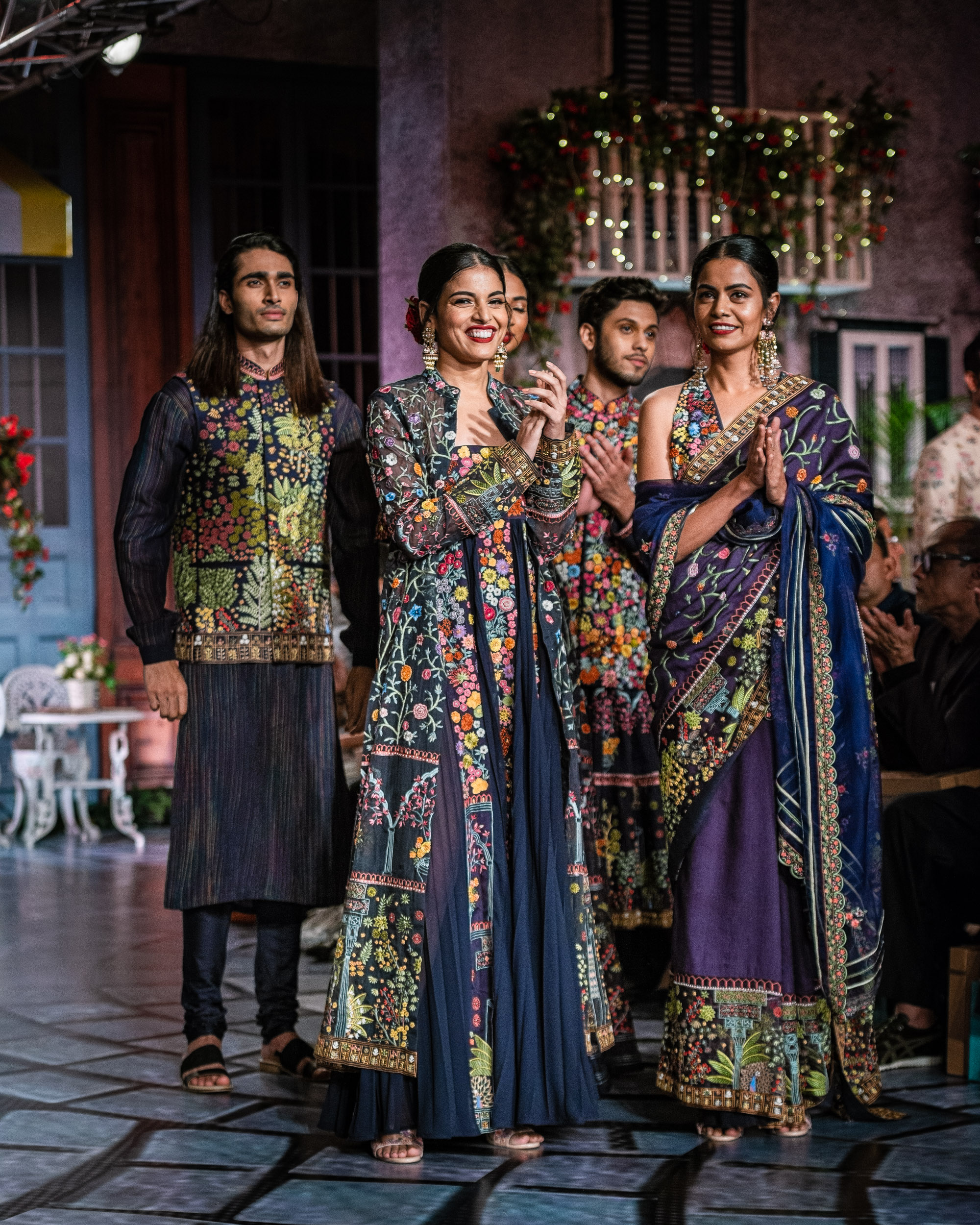 naina.co, naina redhu, rahul mishra, india couture week 2019, couture week, FDCI, taj palace new delhi, taj palace, indian couture, made in india, madeinindia, make in india, makeinindia, eyesforfashion, nainaxrahulmishra, fashion week, fashion show, runway, photography client, photography assignment, fashion photography, runway photography, malhausi, monaco, embroidery, french knots, divya mishra