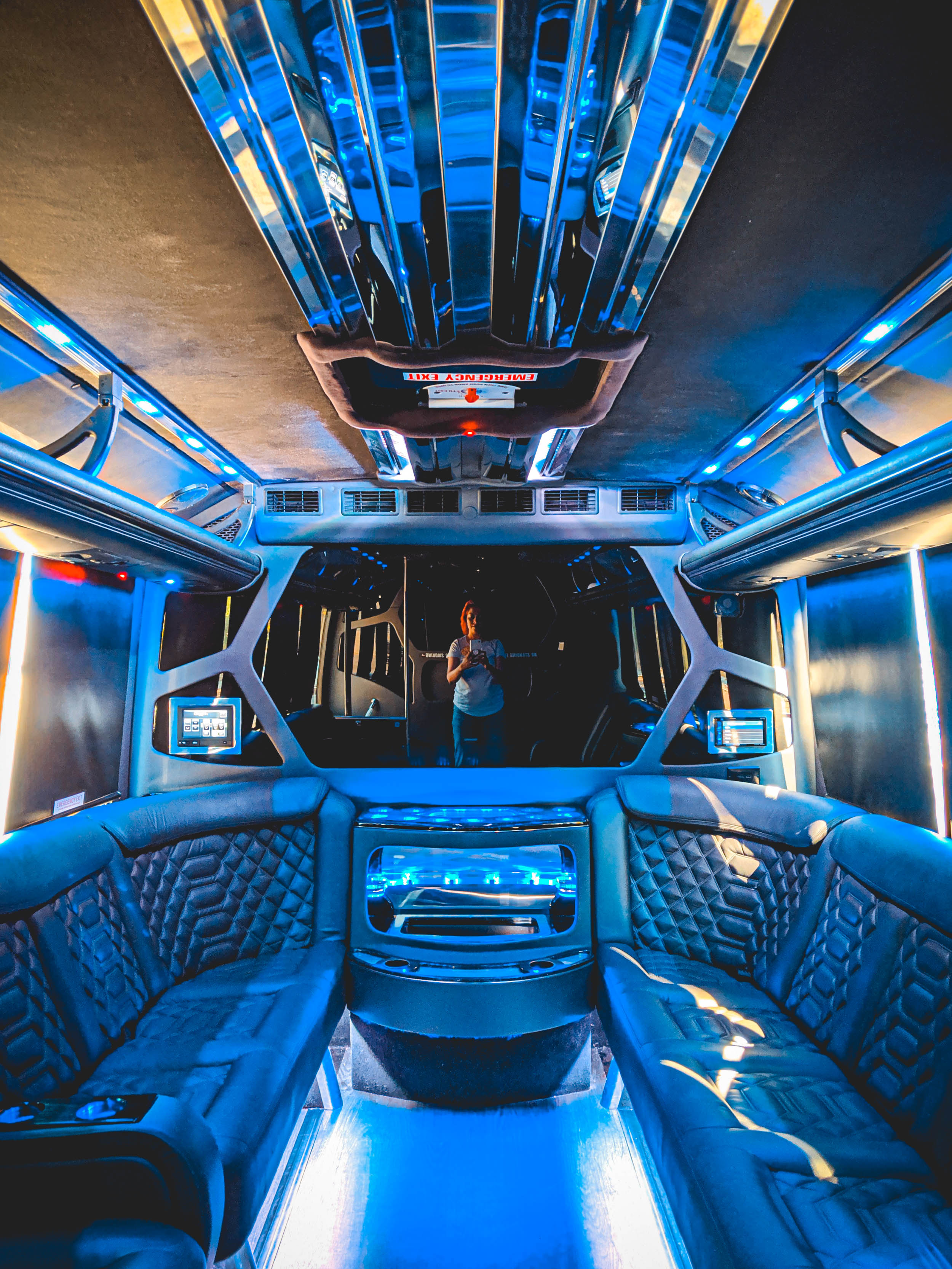 naina.co, naina redhu, nainaxadobe, adobemax2019, adobemax19, adobe max creativity conference los angeles, eyesforla, adobe max, adobe max creativity conference, los angeles, metrolink, america from the air, america, USA, adobe conference, hotel view
