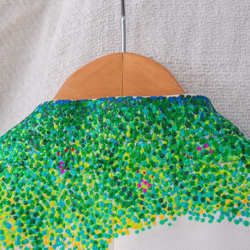 midsummer jardin, hand-painted jacket, impressionist, pointillism, impressionism, post-impressionism, contemporary art, khaosphilos, wearable art, wear a painting, wear art, made in india, make in india, madeinindia, makeinindia, wearableart, wearart, wearapainting, khaos philos, naina redhu, naina.co, naina, indian artist, art on garments, painted jacket, painted blazer, flower garden, midsummer garden, artist's garden, monet, seurat