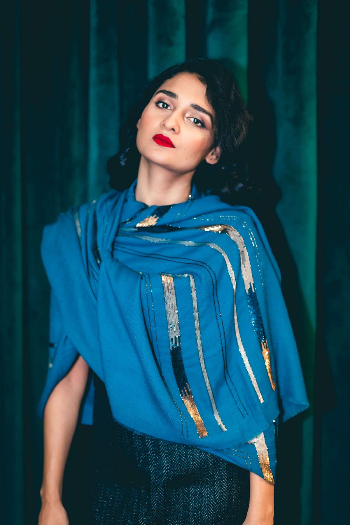 karishma jhalani, jyotika jhalani, janavi india, kiera chaplin, portraiture, luxury shawls, luxury stoles, cashmere shawls, cashmere stoles, fashion photography, luxury cashmere, fashion portraits, naina redhu, naina.co, fashion photographer, naina, luxury photographer, luxury photography