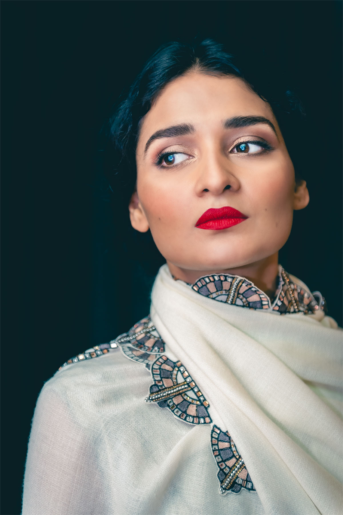 karishma jhalani, jyotika jhalani, janavi india, kiera chaplin, portraiture, luxury shawls, luxury stoles, cashmere shawls, cashmere stoles, fashion photography, luxury cashmere, fashion portraits, naina redhu, naina.co, fashion photographer, naina, luxury photographer, luxury photography