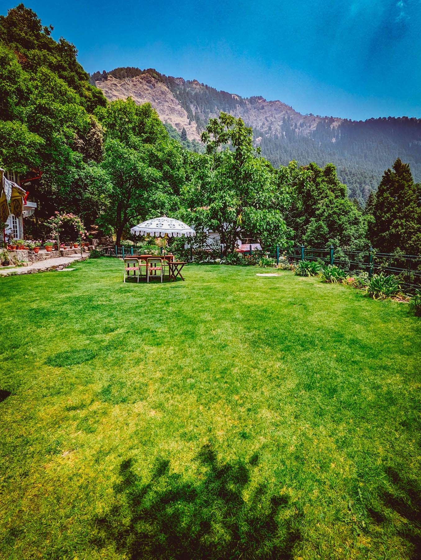 abbotsford, abbotsford heritage homestay, nainital, uttarakhand, travel blogger, travel influencer, travel photographer, professional photographer, naina.co, naina redhu, lifestyle blogger, experience collector, visual storyteller, uttarakhand tourism, eyesfordestinations, kumaon hills